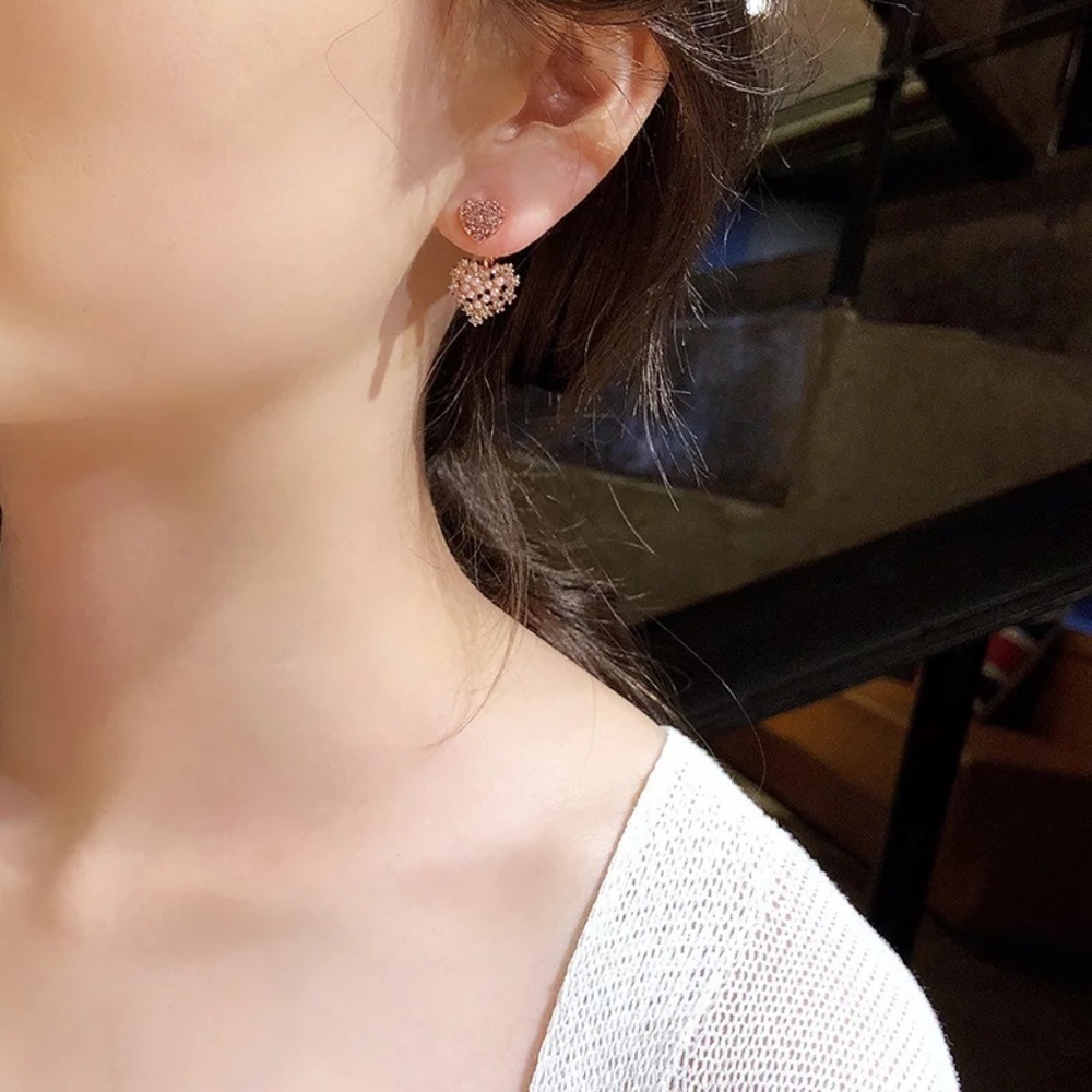 Korean Ulzzang Fake Pearl Heart Earrings - Picture 3 of 4